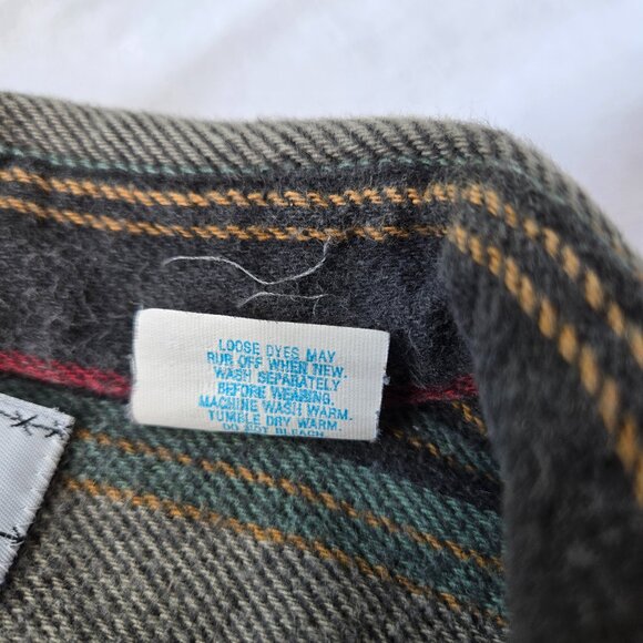Vintage Private Property Flannel Button Up Shirt Size Large - Picture 9 of 11